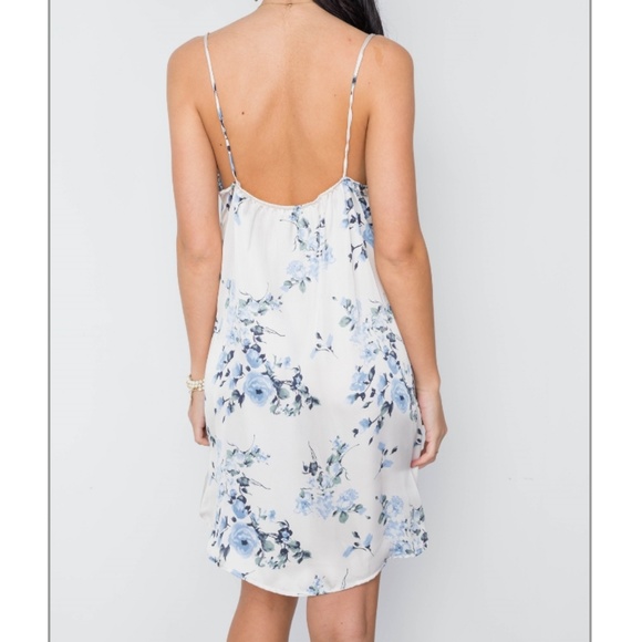 Floral Dress Size Small - Picture 5 of 7